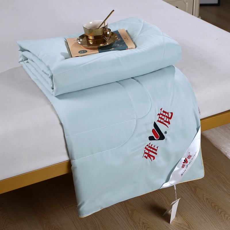 機(jī)洗絎縫空調(diào)被子: 制造商,機(jī)洗絎縫空調(diào)被子: 工廠,供應(yīng) 機(jī)洗絎縫空調(diào)被子: